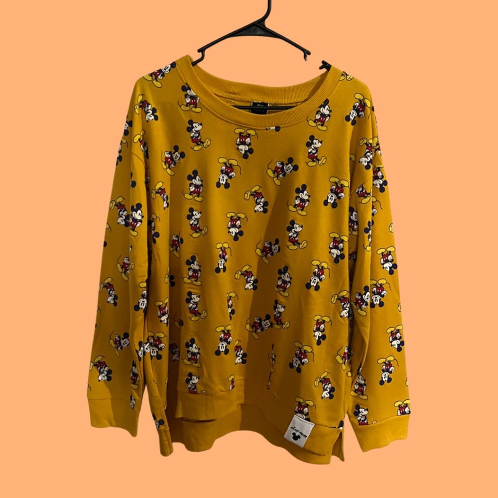 Long-sleeve Classic Mickey Mouse Yellow Sweater